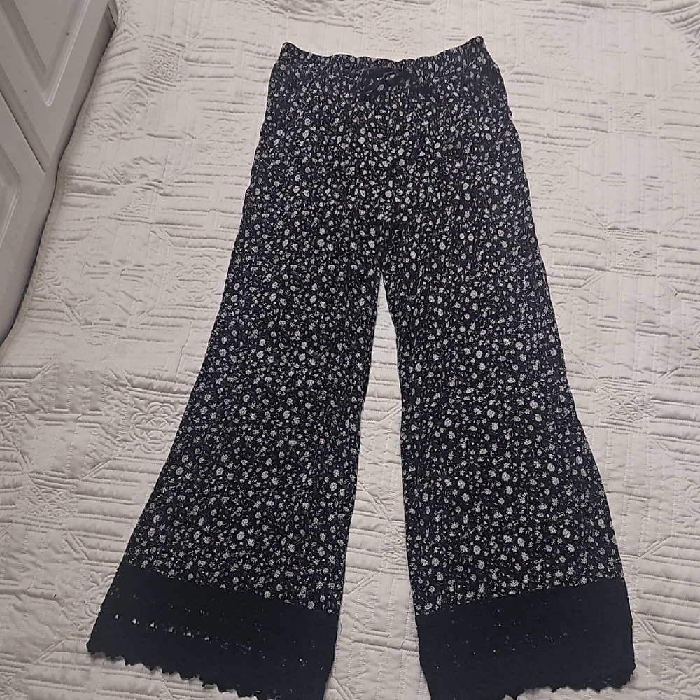 ⚜️Cecico Black and White Floral Patterned Wide Leg Pants